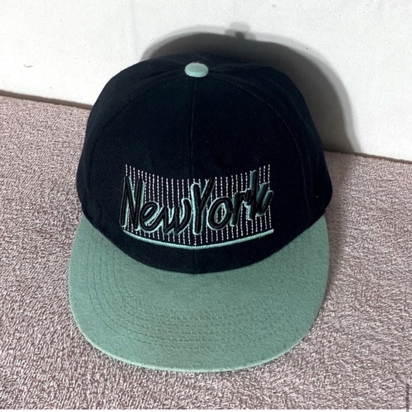 5/$25 Vintage Uh Snap Back Black Teal New York Snap Back Hat - Picture 11 of 11